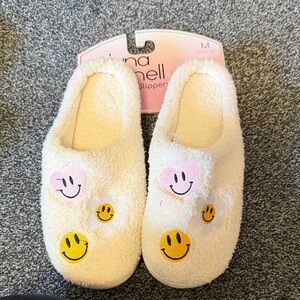 Cream Smiley Face Slippers